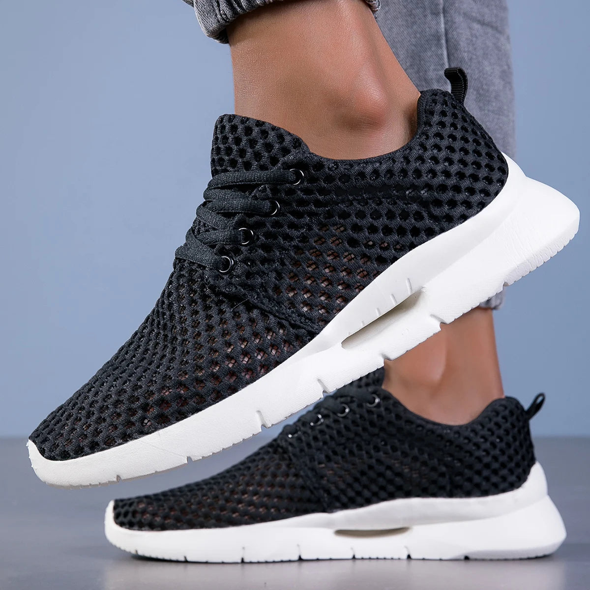 NOVA MESH SNEAKER