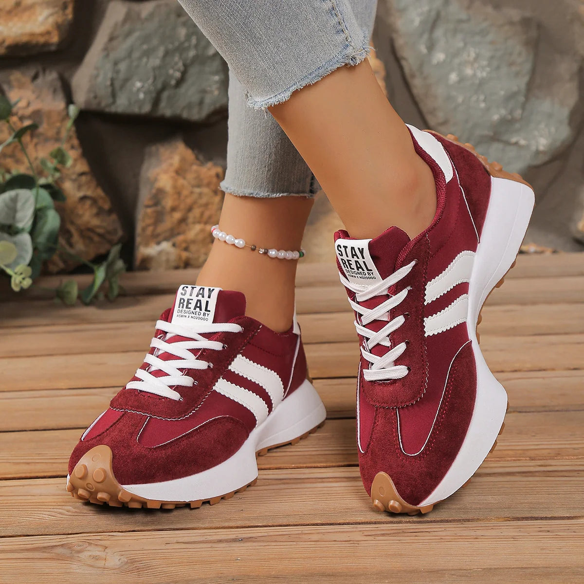 Retro-Plattform-Sneaker – Bequeme Schuhe aus robustem Wildleder