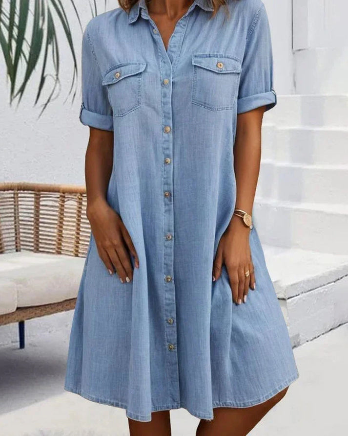 Sveta - Kurzärmliges Denim-Kleid mit Knopfleiste