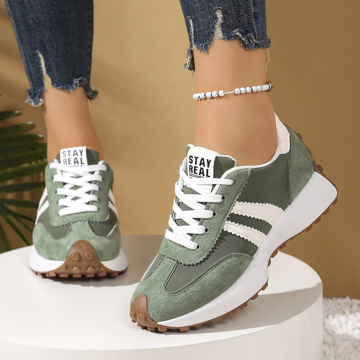 Retro-Plattform-Sneaker – Bequeme Schuhe aus robustem Wildleder