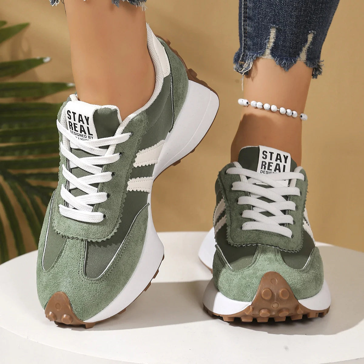 Retro-Plattform-Sneaker – Bequeme Schuhe aus robustem Wildleder
