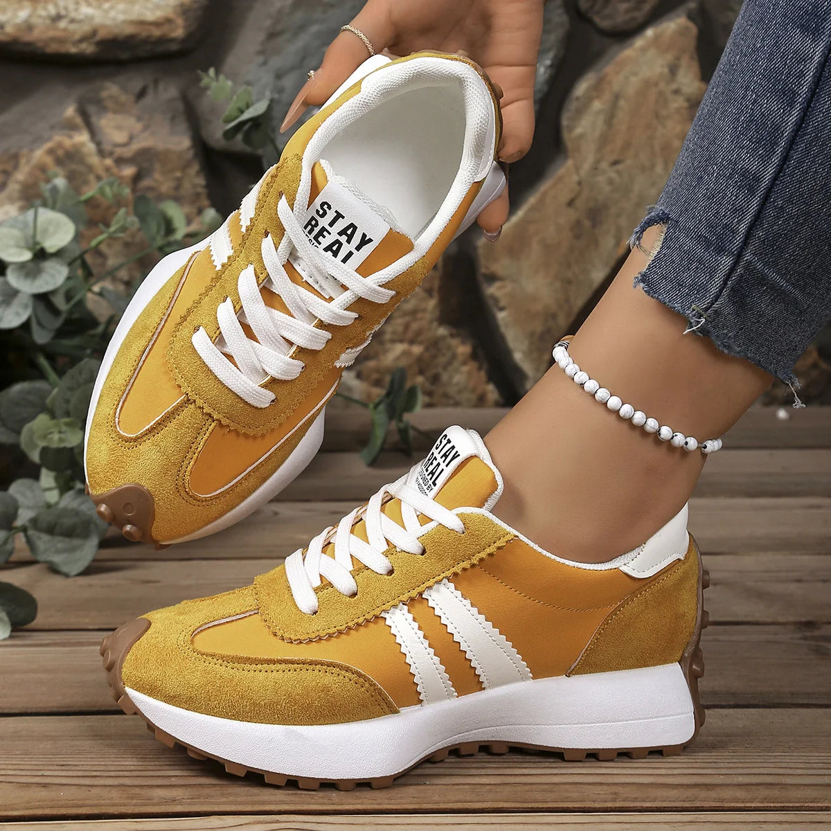 Retro-Plattform-Sneaker – Bequeme Schuhe aus robustem Wildleder