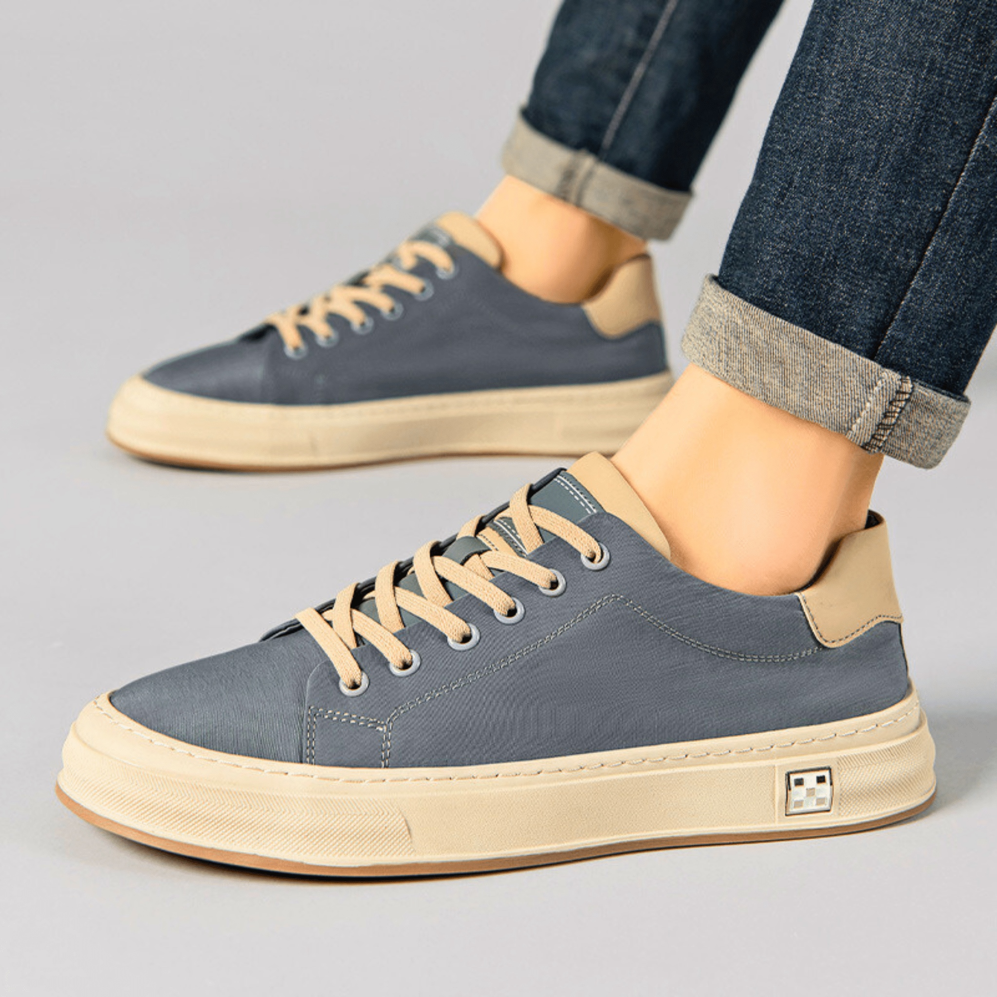 Der Ariston Sneaker